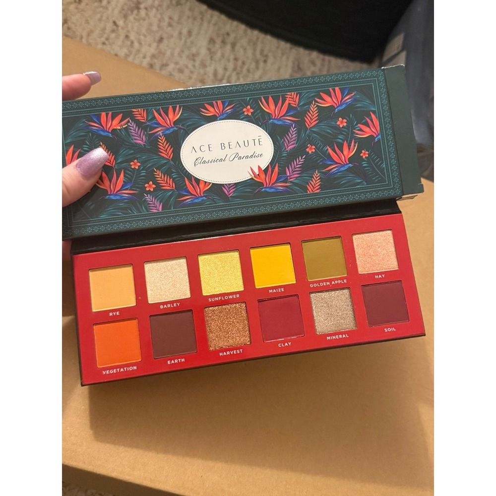 Ace Beaute Eyeshadow Palette